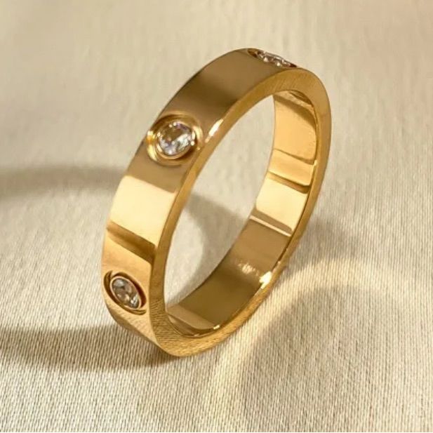 Cartier Gold Stone Ring