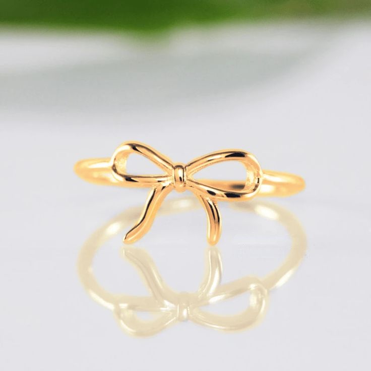 Cartier Bow Ring