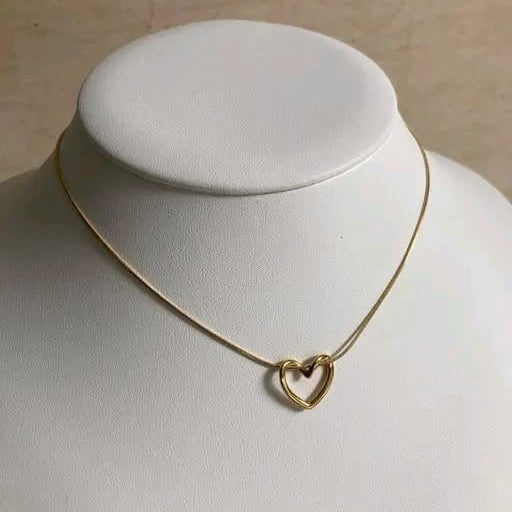 Minimal Heart Necklace