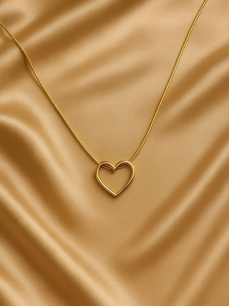 Minimal Heart Necklace
