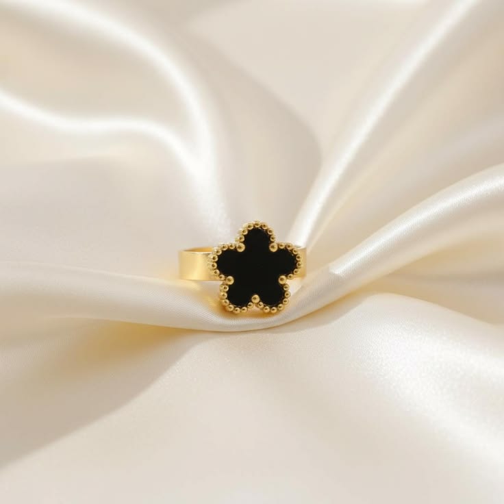 Black Clover Ring