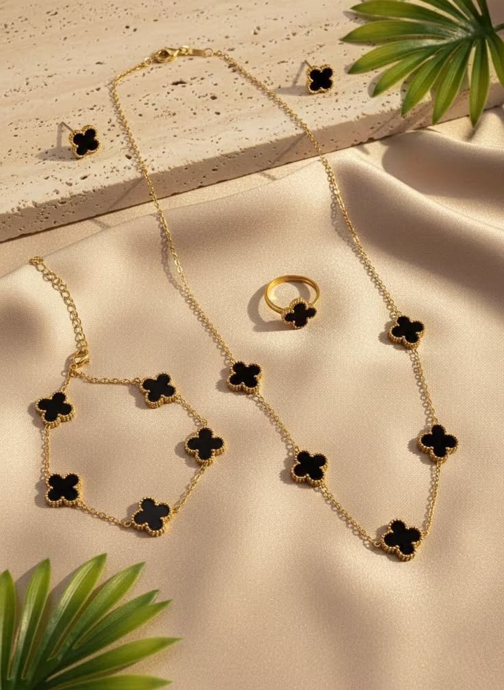 The Midnight Clover: 4 in 1 Premium Jewelry Set