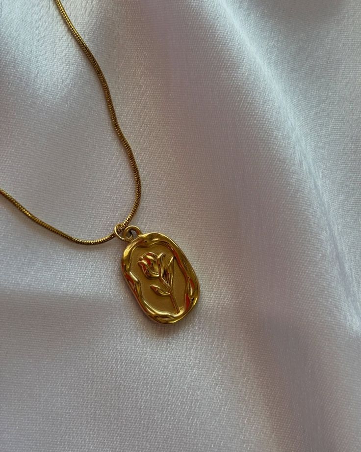 Gold Tulip Pendant Necklace